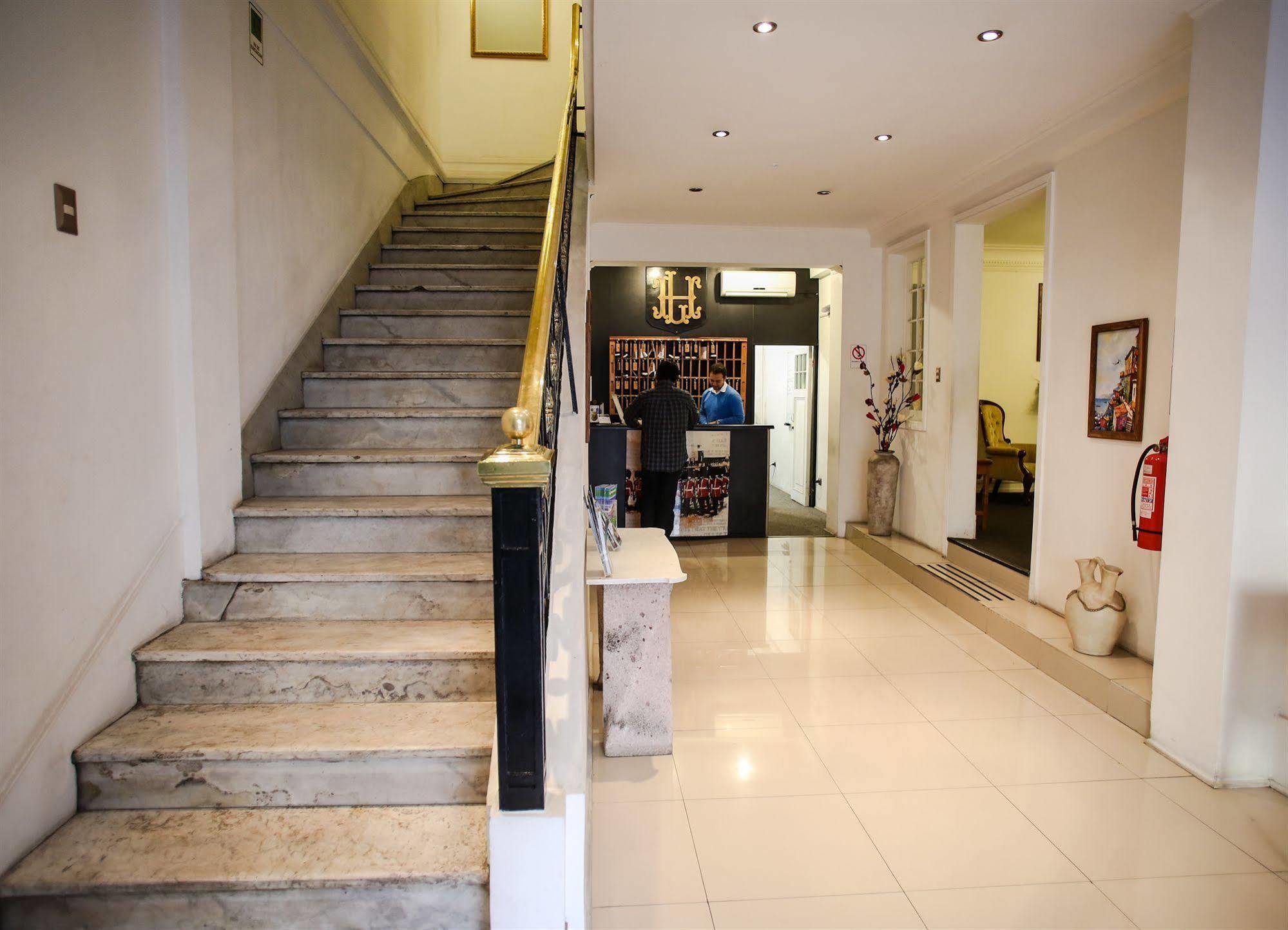 Hotel Plaza Londres 77 Santiago Exterior photo